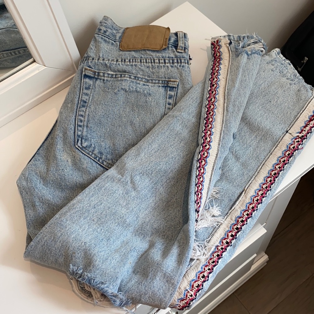 PULL AND BEAR Embroidered Jean